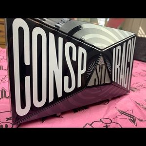 Jeffree Star x Shane Dawson Conspiracy Pallet (2)